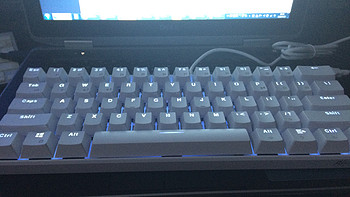 第一次体验机械键盘——ROYAL KLUDGE RK61 蓝牙机械键盘