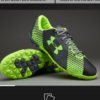 微胖子的运动梦想 篇六：第一双安德玛足球鞋：Under Armour 安德玛 UA Clutchfit Force 2.0 TR 分享
