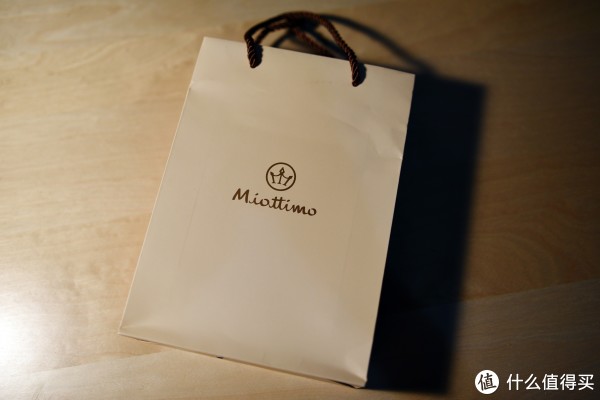 Miottimo 华尔兹 苹果6/6s手机壳包装袋实拍图