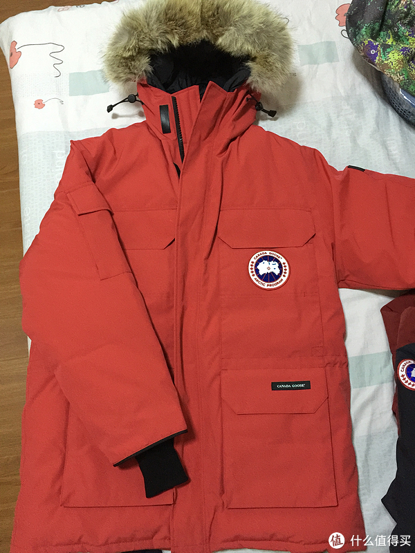 到货晒一晒：Canada goose 加拿大鹅经典款Expedition parka 大红色M_