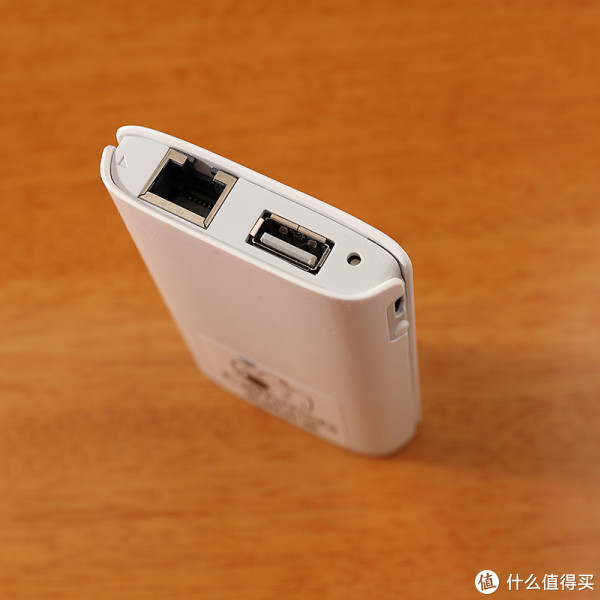 侧面接口实拍图