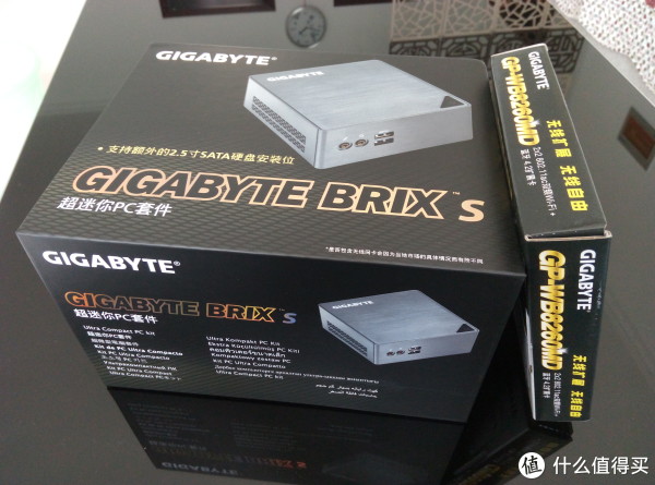 GIGABYTE技嘉Brix迷你PC  包装