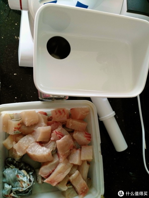 机器头扳下来，安装好绞肉器