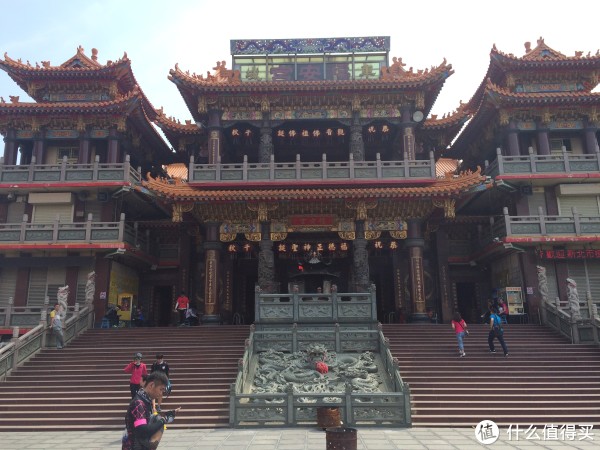 第一站是福安宫,台湾最大的土地公庙