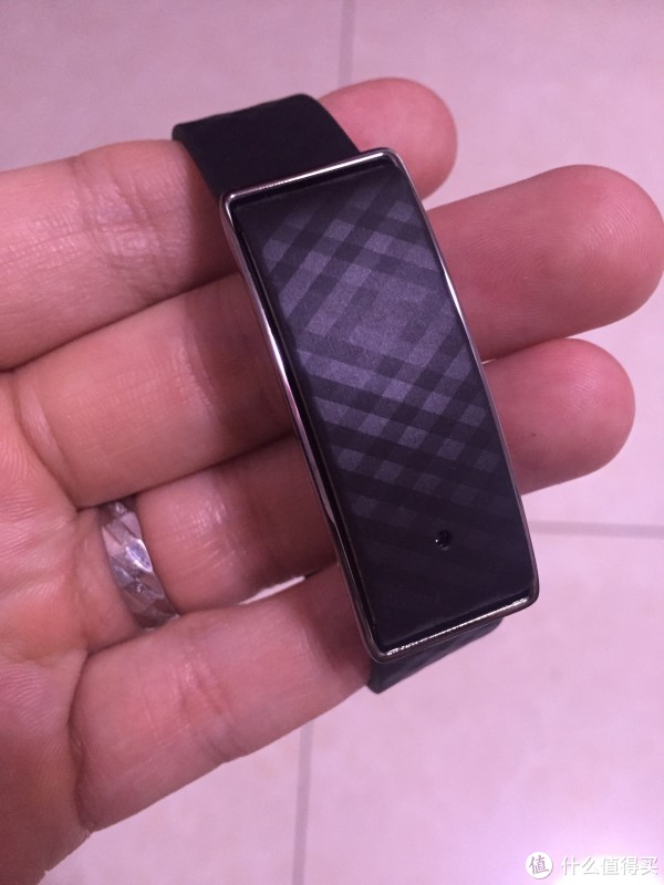畅玩手腕A1正面
