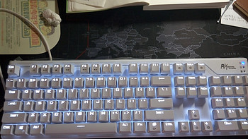 京东夺宝岛入手 RK ROYAL KLUDGE RG928 背光式机械键盘
