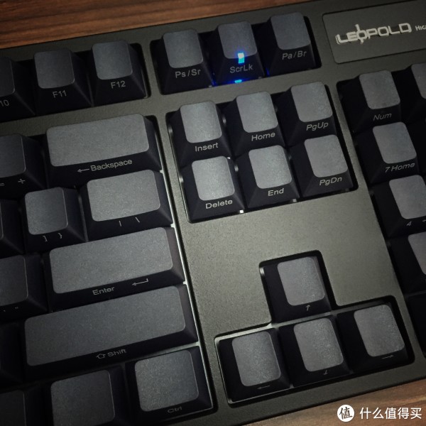 leopold fc900r 海军蓝 红轴侧刻版 机械键盘 开箱