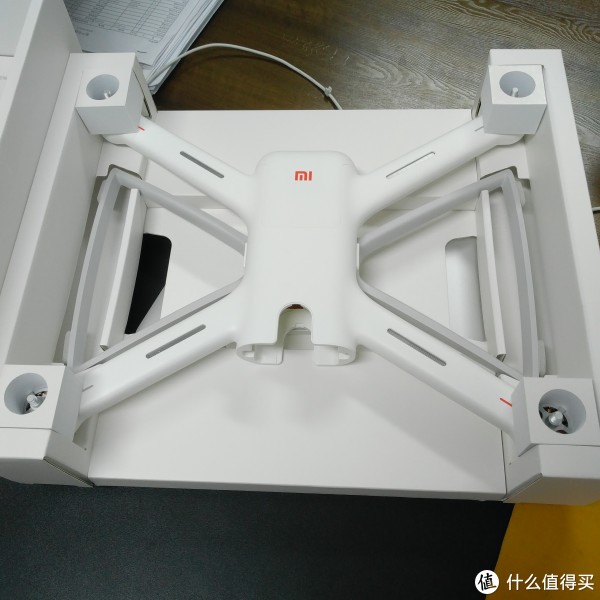 Mi 小米 无人机 外观展示
