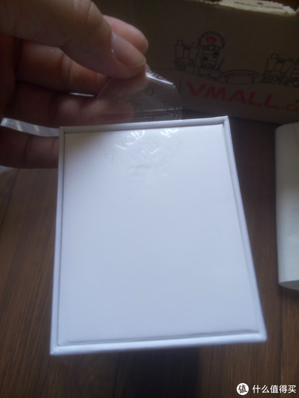里面还有个一次性粘纸