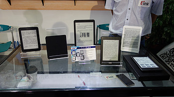第六届江苏书展 篇二：各种电纸书乱入：Amazon 亚马逊 Kindle Oasis & boyue 博阅 T80 电纸书