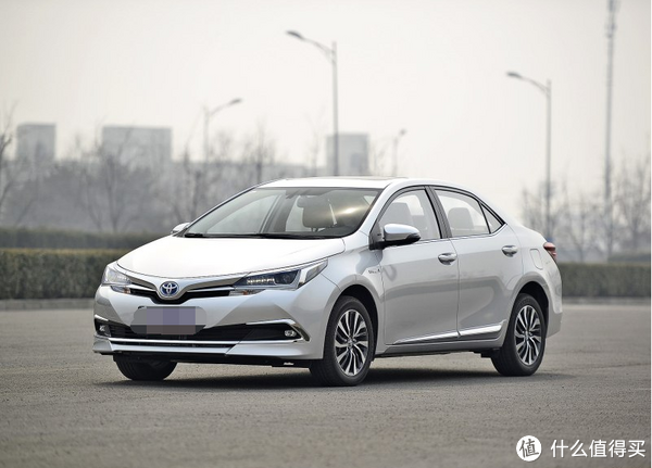 钟擎,而立之年给自己最好的买菜车 toyota 丰田 白色款卡罗拉双擎