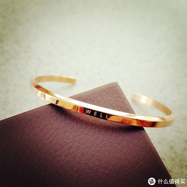 daniel wellington 丹尼尔·惠灵顿 classic cuff 玫瑰金手镯