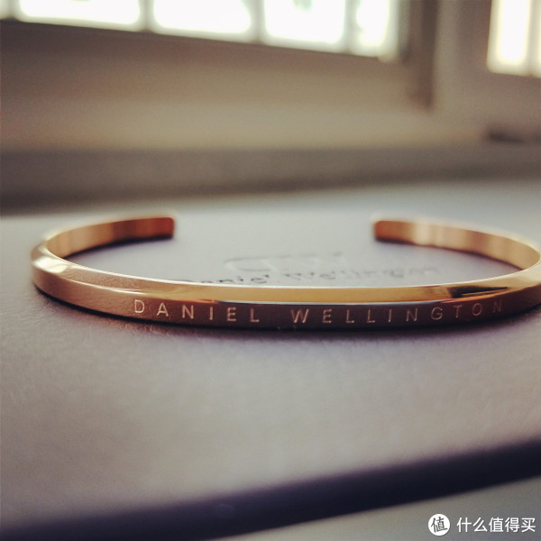 daniel wellington 丹尼尔·惠灵顿 classic cuff 玫瑰金手镯