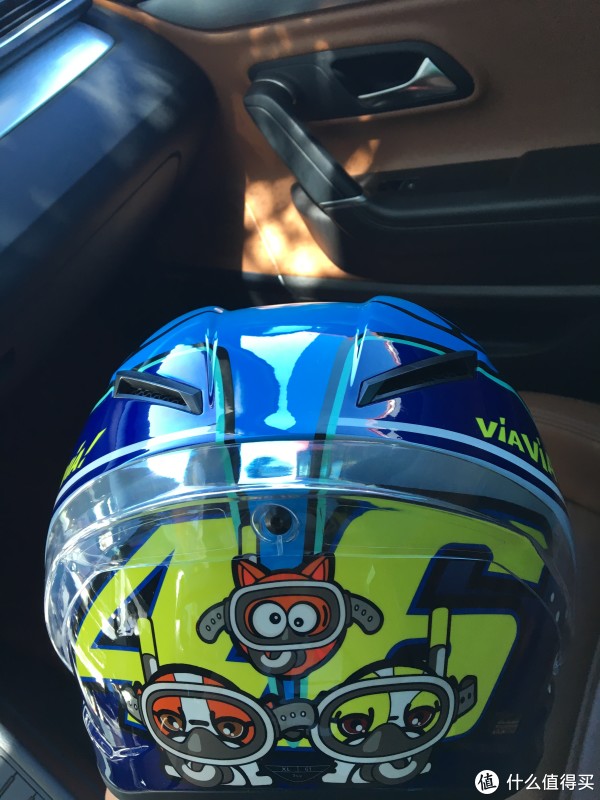 迫不及待的开箱:摩托车入坑第一步——agv corsa 罗西 小丑鱼头盔