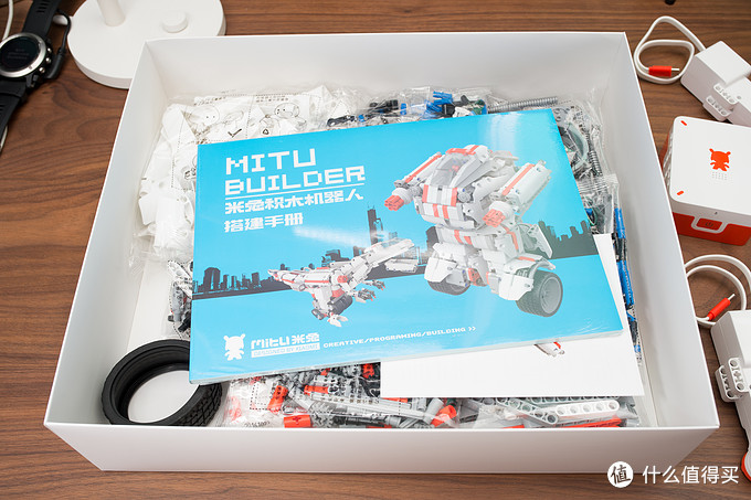 成人床下也可以有玩具:mi 小米 米兔积木机器人 开箱体验