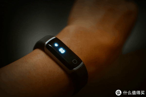 乐心智能心率手环ziva,只为你的心跳而存在