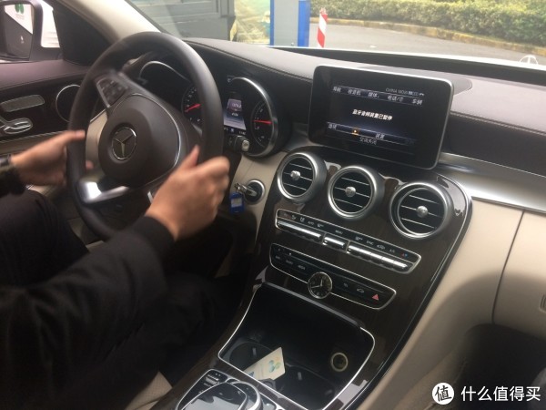 皮尺量过、屁股试过以后,再聊三款德系中型豪华车