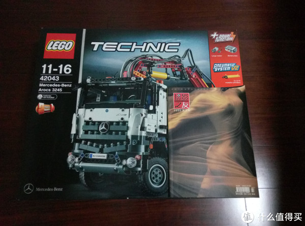 霸气的2015年科技旗舰：LEGO 乐高42043 奔驰3245卡车组装及晒单