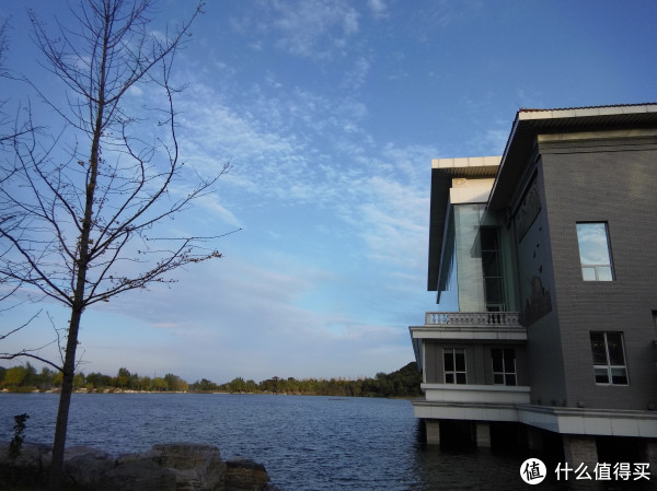 f/3.5&nbsp;&nbsp;1/800&nbsp;&nbsp;4.50mm&nbsp;&nbsp;ISO&nbsp;100