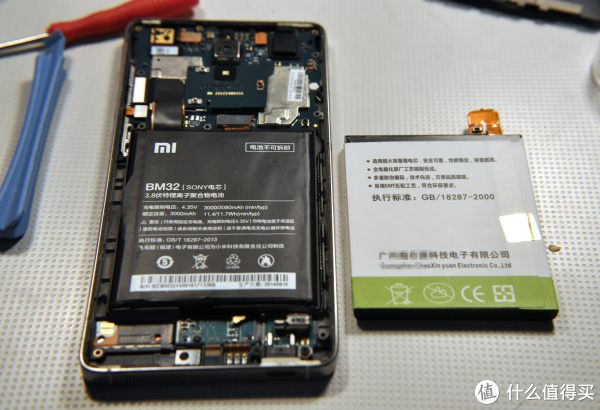 小米4换电池_小米手机3可以换电池吗_小米3电池可以换吗