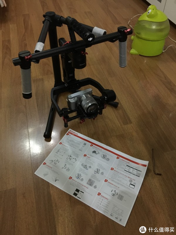 大疆如影m手持稳定器