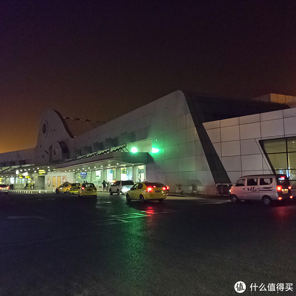 吐槽一下江北机场t1,真的是又小又旧,高大上的t3,你什么时候才能启用