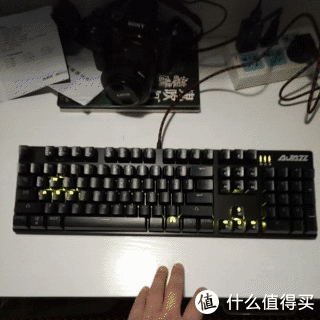 社区首页 电脑数码 电脑外设 键盘 文章详情   ▲从这两张图来看,还是