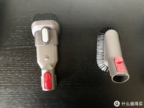 吸键盘与角落的两用吸头（续航40分钟）