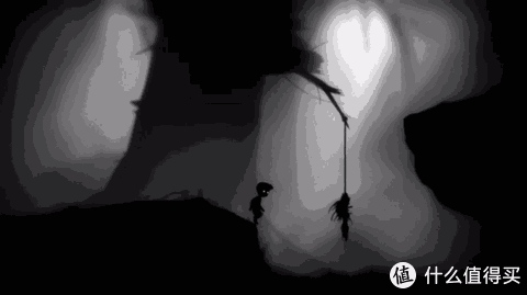 值客原创 电脑数码 软件游戏 文章详情  纯黑白的色调,诡异的光线