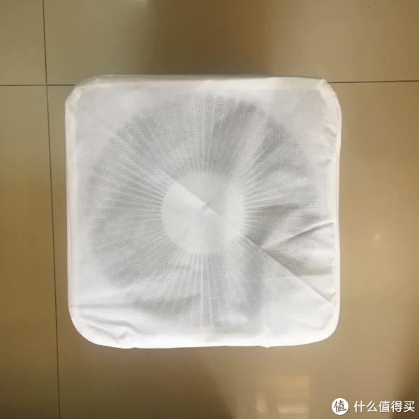 保护罩下的小米空净2