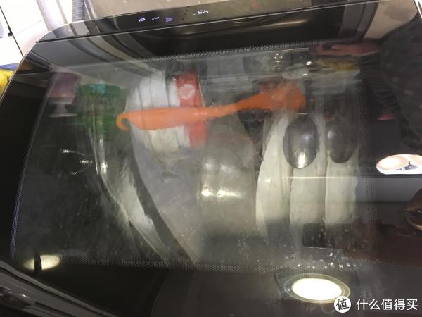 正在洗涤中