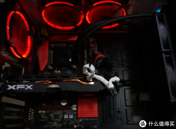 #本站首晒# RX580到底有没有必要买?RX580 8GB 讯景黑狼 PK 华硕GTX1060 O6G冰骑士