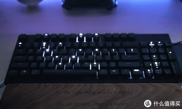 赛特厄普斯 篇四:酷冷至尊 烈焰枪竞技版v2键盘键简评