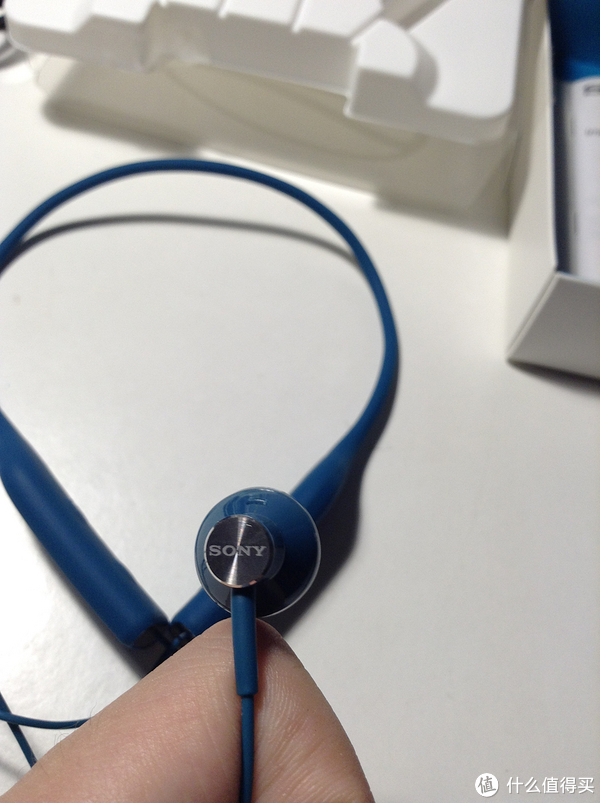 平头蓝牙运动耳机的极致之选:sony 索尼 sbh70 运动蓝牙耳机