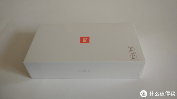 白色素雅包装