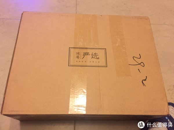 【网易严选 毛毛虫儿童运动鞋使用感受】包装|颜色_摘要频道_什么值得