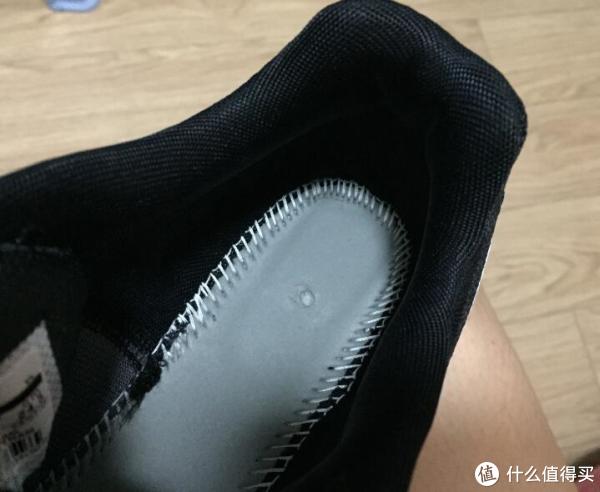 中底走线还可以吧