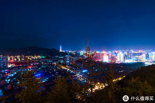 西宁南山公园夜景