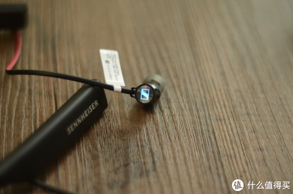 就是这个馒头森海塞尔momentuminearwireless测评