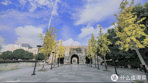 江南佳丽地 金陵帝王州 古城南京 篇一:古城南京 - 南京古城墙