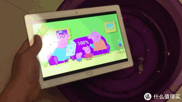 各800w的摄像头,但是 实际体验实在是惨不忍睹,具体有多惨,看图说话