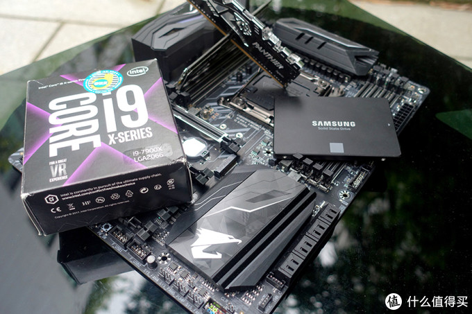 超频gainward 耕升 gtx1070ti 追风版 对阵 colorful 七彩虹 igame