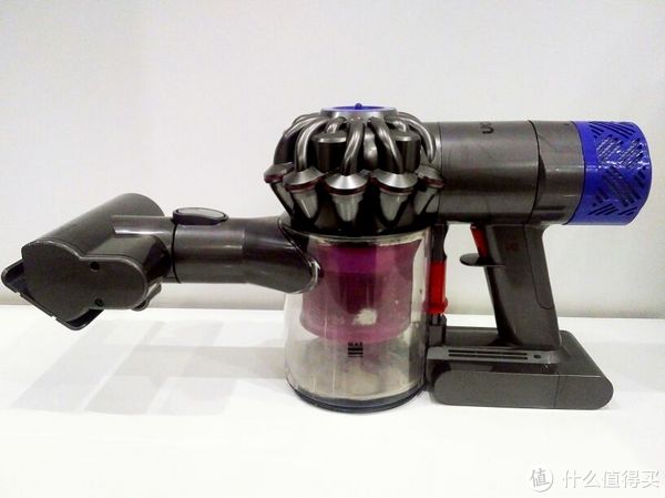 《带来不一样的生活体验:dyson 戴森 v6 fluffy extra 手持吸尘器》的