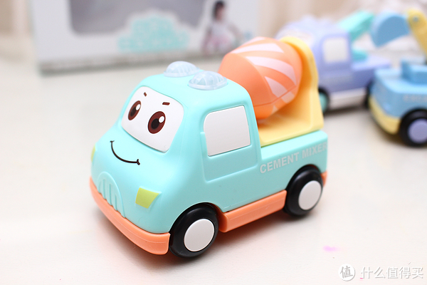 也许是最萌的小孩玩具了—moibokids 米宝兔 工程惯性车