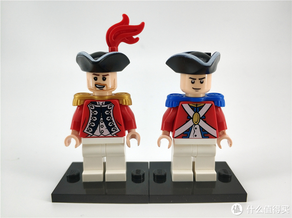 和lego自有海盗系列的英军人仔很类似,对比一下长官和士兵的区别.