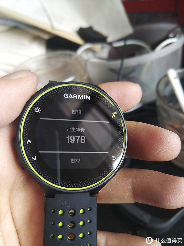 garmin 佳明 forerunner 235 lite 光电心率跑步手表开箱