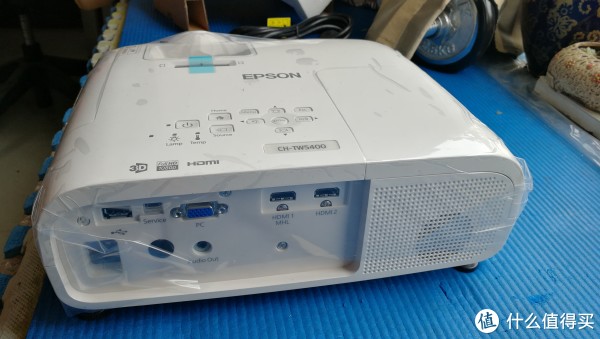 爱普生chtw5400家用投影简单开箱和使用分享