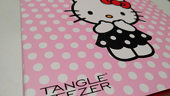 迟到的评测让头发柔顺的魔法梳子-Tangle Teezer便携款美发梳hello kitty礼盒