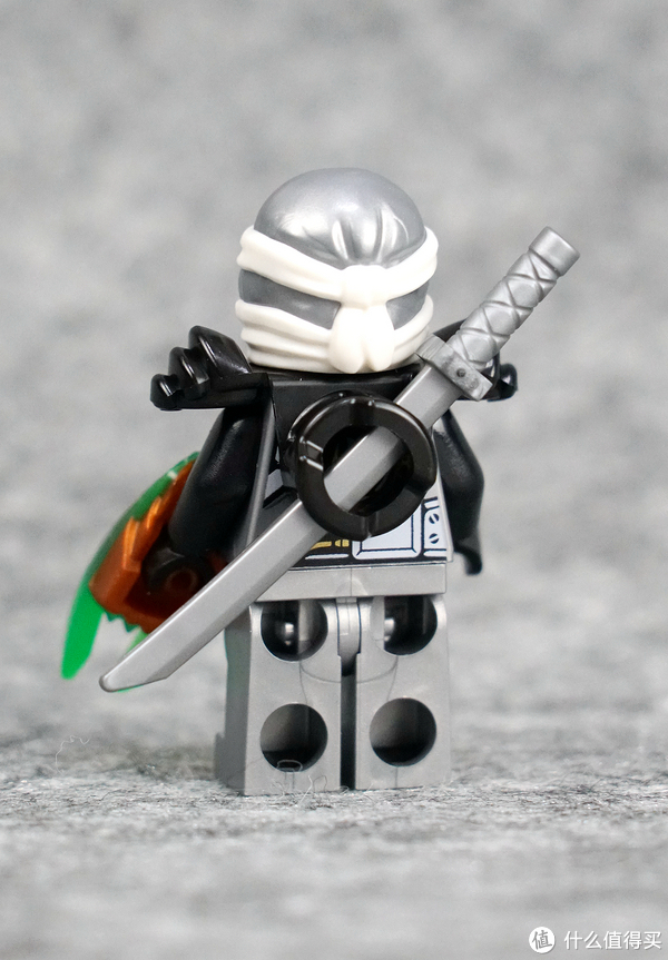 人仔就已经值回票价:lego乐高 70624 ninjago 幻影忍者系列 红蛇投石