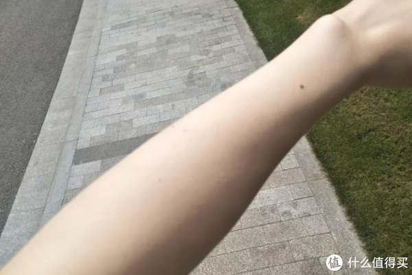 史上最快全身美白法,躺着就能白一个度?脱毛店体验&对比